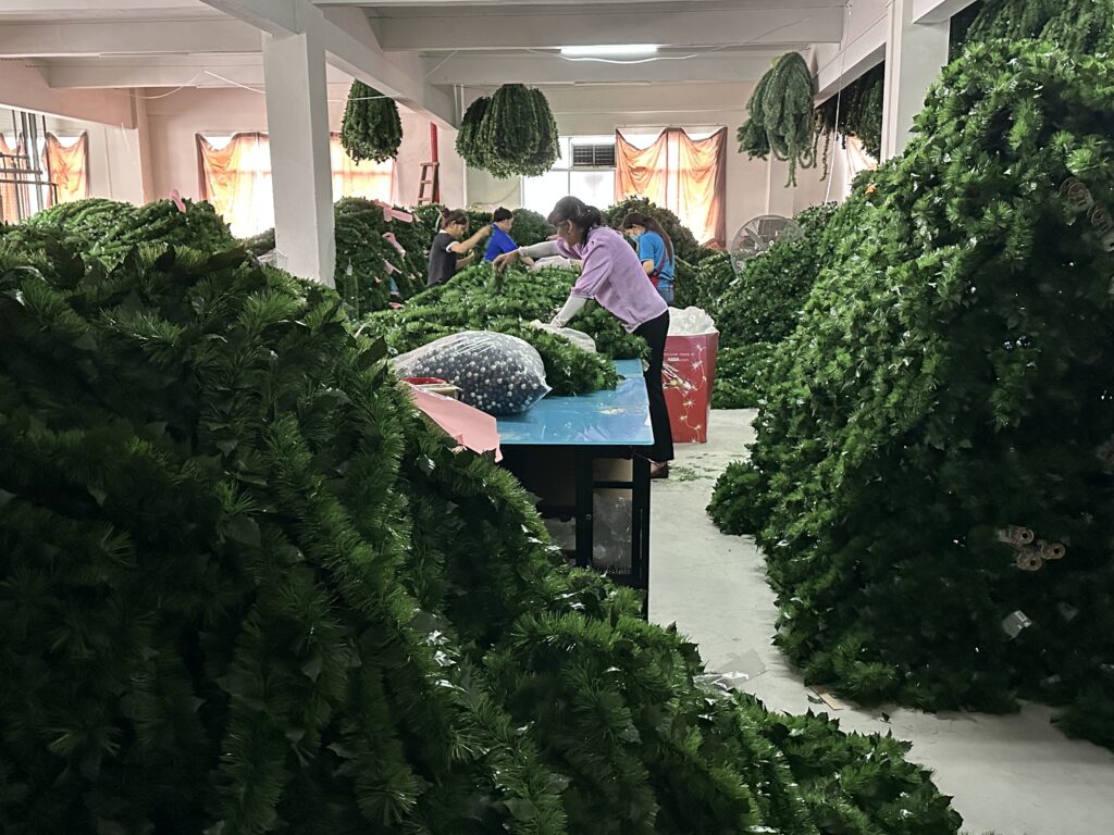 HSENLIFE Prepares for 2024 Christmas Orders with New Products and Customization缩略图