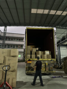 Strengthening the Partnership: A U.S. Retail Giant and Its Holiday Decor Supplier插图1