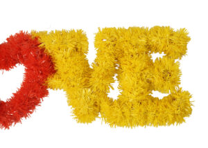 Valentine’s Day Red Love Tinsel Decoration-Tinsel LOVE Valentine’s Wall Decor插图3