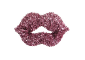 Red Tinsel Lips Wreath-Valentine’s Day tinsels garland-Red Lip Tinsel Garland插图3