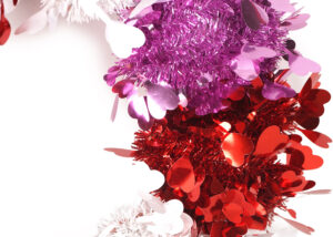 Valentine’s Day tinsels garland-red tinsel wreath-Heart-shaped tinsel garland插图5